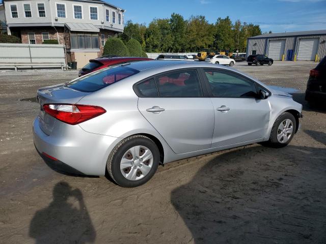 VIN KNAFK4A64G5459721 2016 KIA Forte, LX no.3