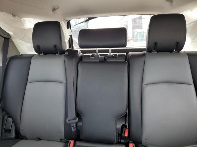 2022 TOYOTA 4RUNNER SR - JTENU5JR2N5978560