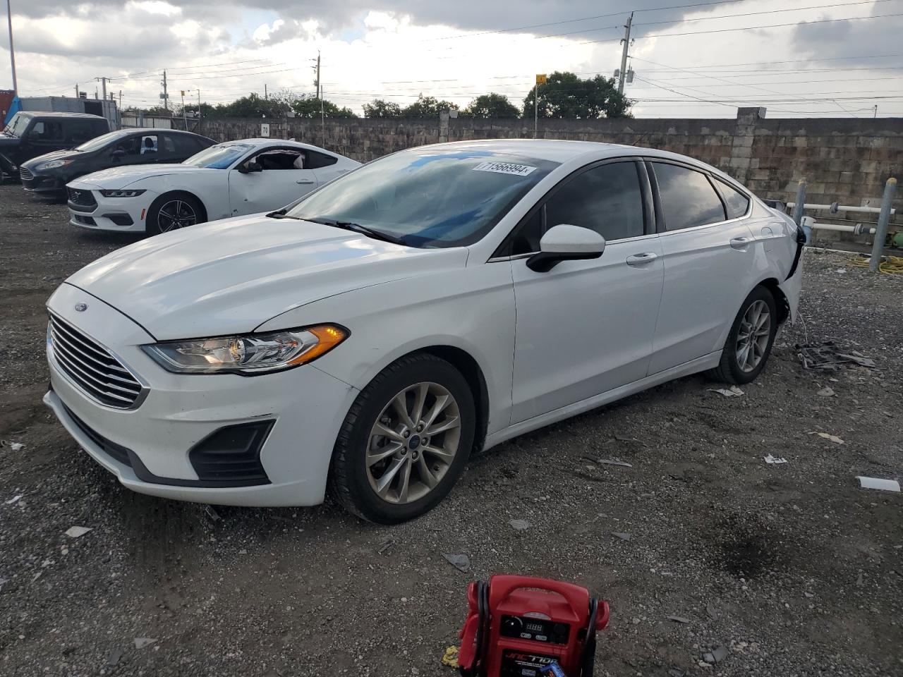 3FA6P0H70HR392955 FORD FUSION SE 2017