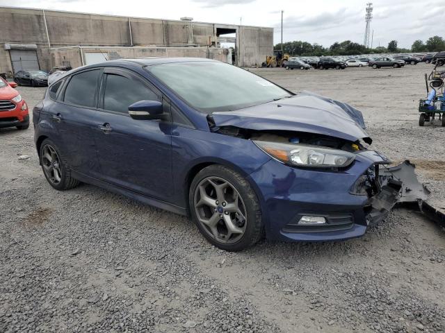 VIN 1FADP3L95GL402667 2016 Ford Focus, ST no.4