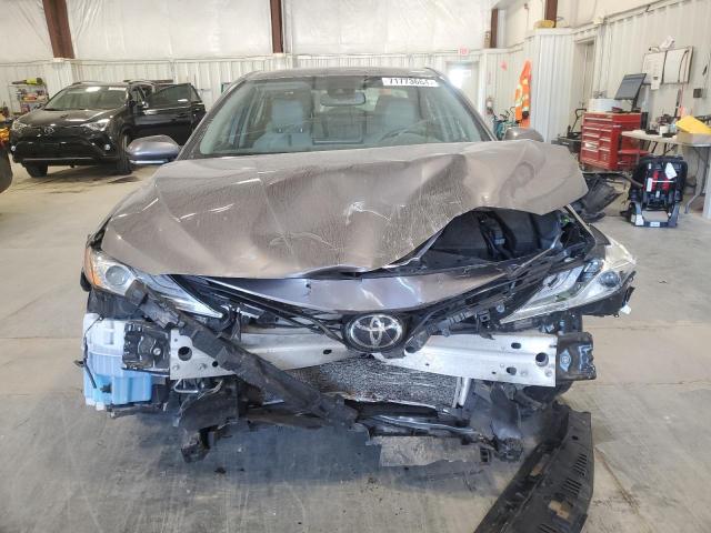 VIN 4T1F11AK0NU063737 2022 Toyota Camry, Xle no.5