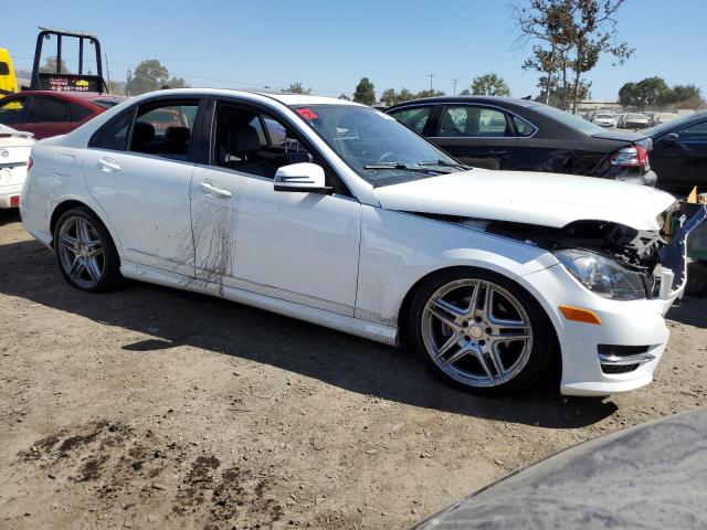 VIN WDDGF4HB2DR276939 2013 Mercedes-Benz C-Class, 250 no.4