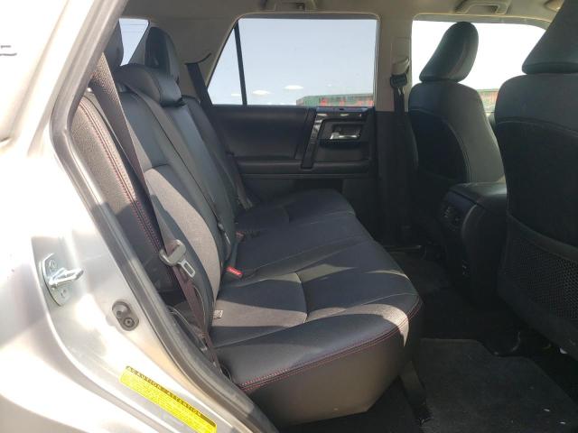 2019 TOYOTA 4RUNNER SR - JTEBU5JR9K5631614