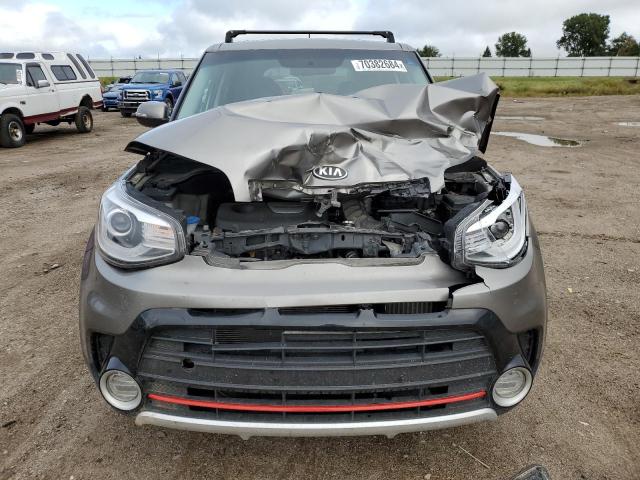 VIN KNDJX3AA9J7557734 2018 KIA Soul, ! no.5