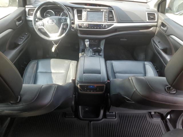 VIN 5TDJZRFH8HS397624 2017 Toyota Highlander, SE no.8