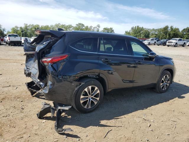 VIN 5TDGZRBH5MS543195 2021 Toyota Highlander, Xle no.3