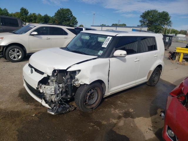 VIN JTLZE4FE7FJ067155 2015 Toyota Scion no.1