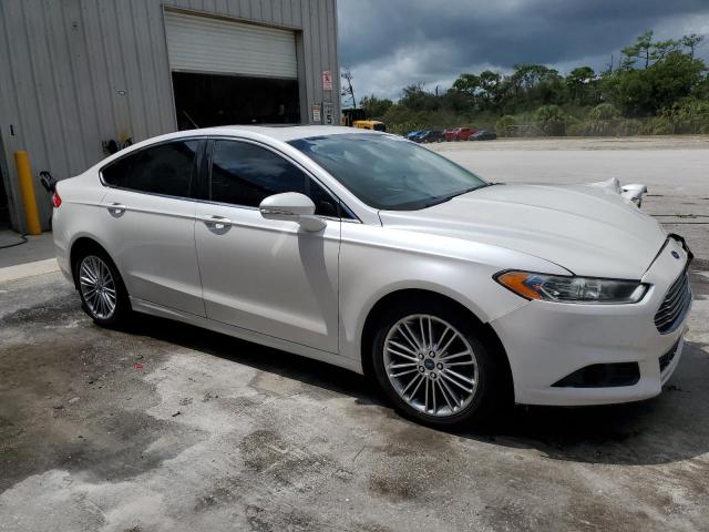 VIN 3FA6P0HD5FR123840 2015 Ford Fusion, SE no.4