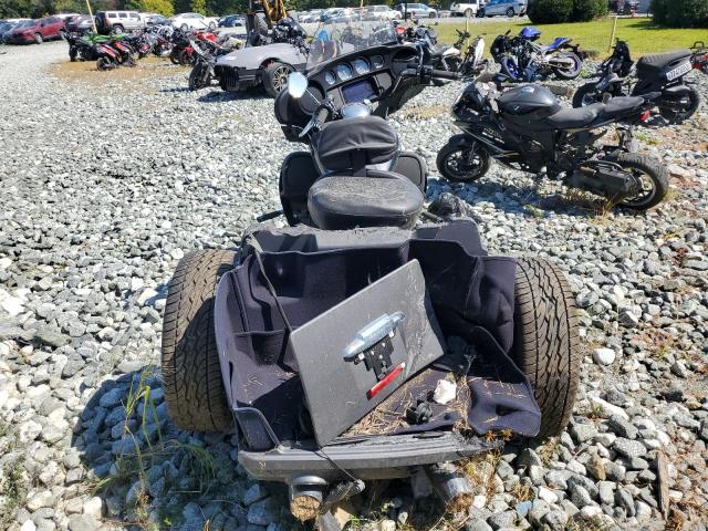 2021 HARLEY-DAVIDSON FLHTCUTG 1HD1MAF10MB856566