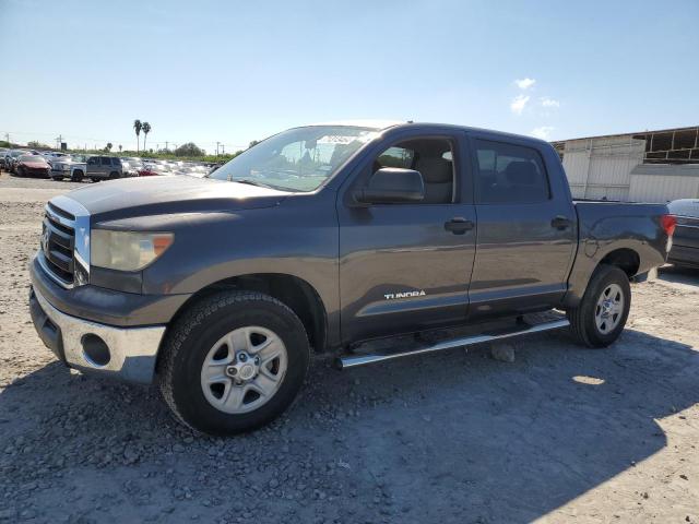 TOYOTA TUNDRA CREWMAX SR5