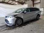 TOYOTA SIENNA LE photo