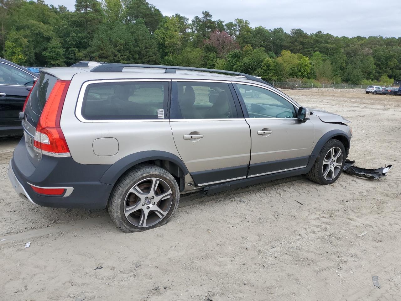 Lot #2972403397 2015 VOLVO XC70 T6 PR