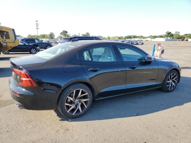 VIN 7JRA22TK1KG012662 2019 Volvo S60, T6 Momentum no.3