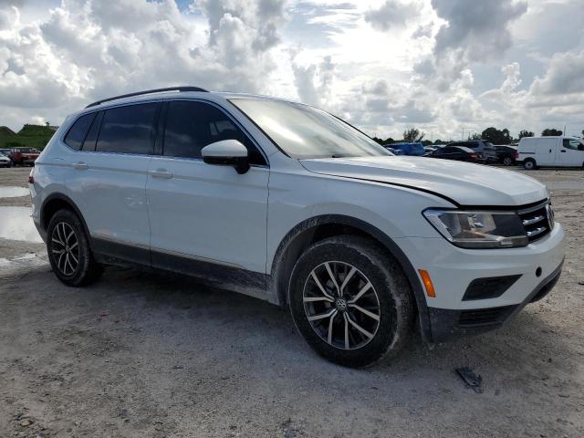 2018 VOLKSWAGEN TIGUAN SE 3VV3B7AX3JM208367  70148474