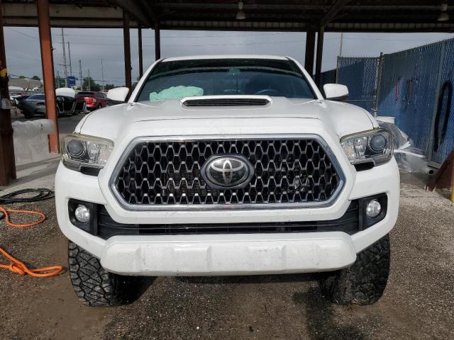 VIN 5TFCZ5AN2JX131787 2018 Toyota Tacoma, Double Cab no.5