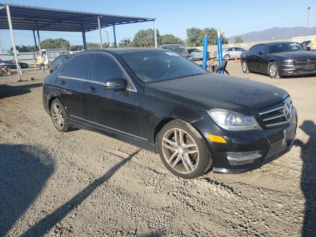 VIN WDDGF4HB0EA936122 2014 Mercedes-Benz C-Class, 250 no.4