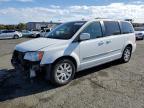 CHRYSLER TOWN & COU photo