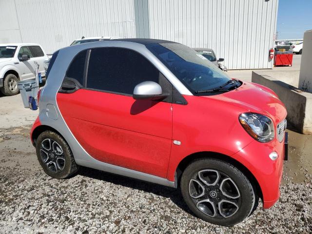 VIN WMEFJ9BA4JK307499 2018 SMART FORTWO no.4