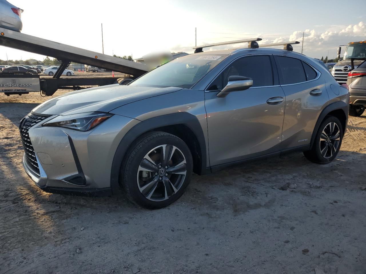 LEXUS UX 250H 2020 silver  hybrid engine JTHP9JBH2L2023672 photo #1