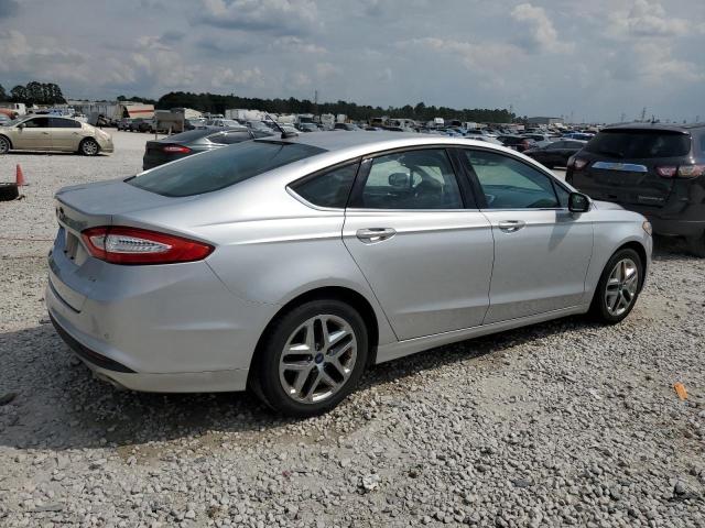 VIN 3FA6P0H77GR261858 2016 Ford Fusion, SE no.3