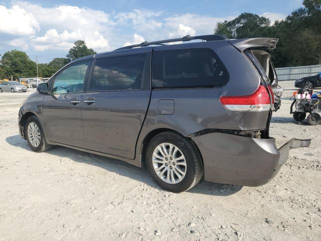 VIN 5TDYK3DC6ES450727 2014 Toyota Sienna, Xle no.2