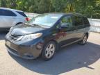 TOYOTA SIENNA LE photo