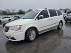 CHRYSLER TOWN & COU photo