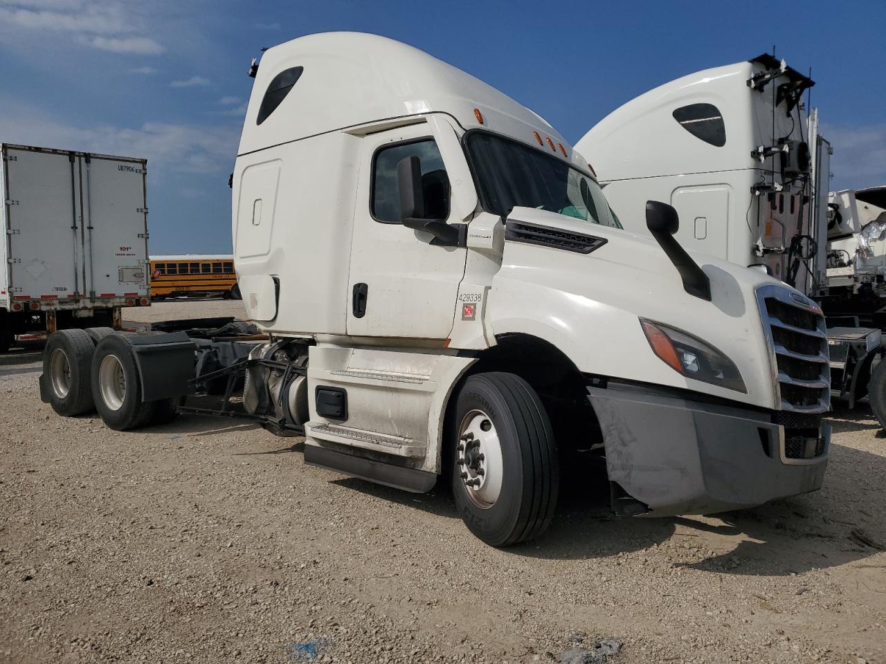 Freightliner Cascadia 2022 126" Sleepercab