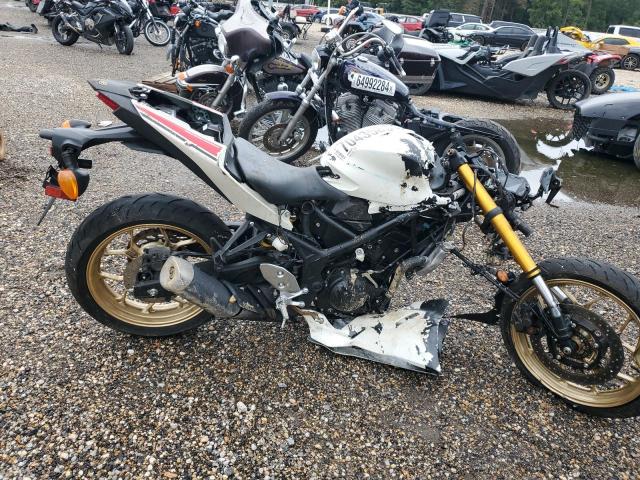 2022 YAMAHA YZFR3 A #2945525165