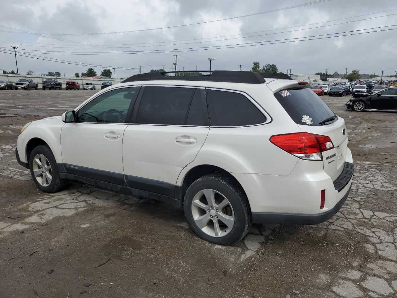 Lot #2905080133 2013 SUBARU OUTBACK 2.