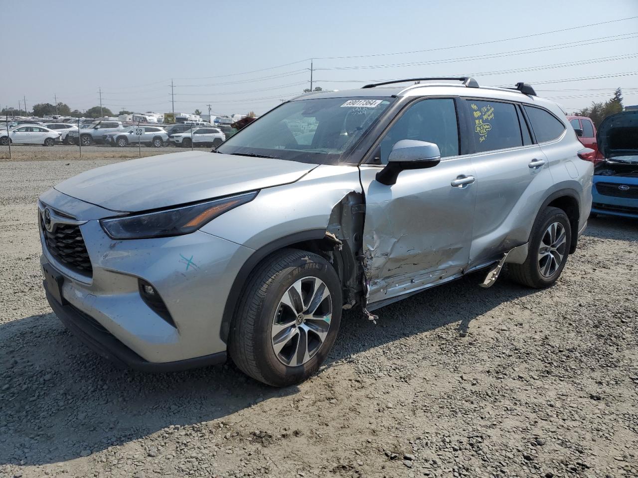 Lot #2940355121 2022 TOYOTA HIGHLANDER