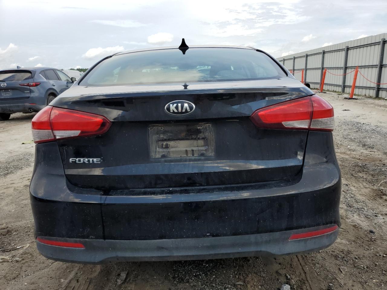 Lot #2998761642 2017 KIA FORTE LX