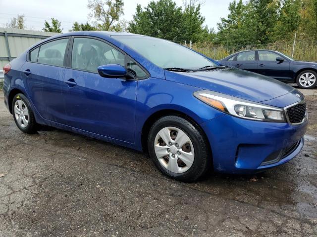 VIN 3KPFK4A7XHE151356 2017 KIA Forte, LX no.4