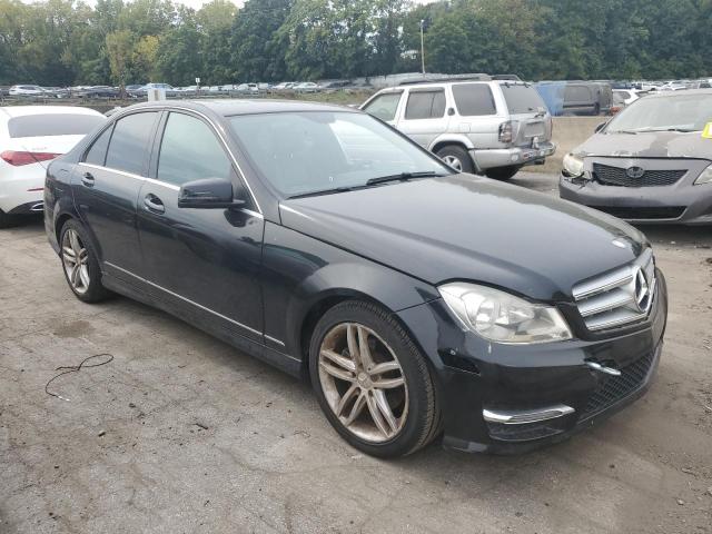 VIN WDDGF4HB8DA852015 2013 Mercedes-Benz C-Class, 250 no.4