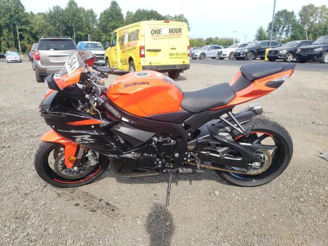 SUZUKI GSX-R750 2022 orange  gas JS1GR7MA4N7101440 photo #4