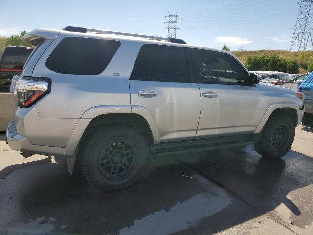 2022 TOYOTA 4RUNNER SR - JTENU5JR2N5985864