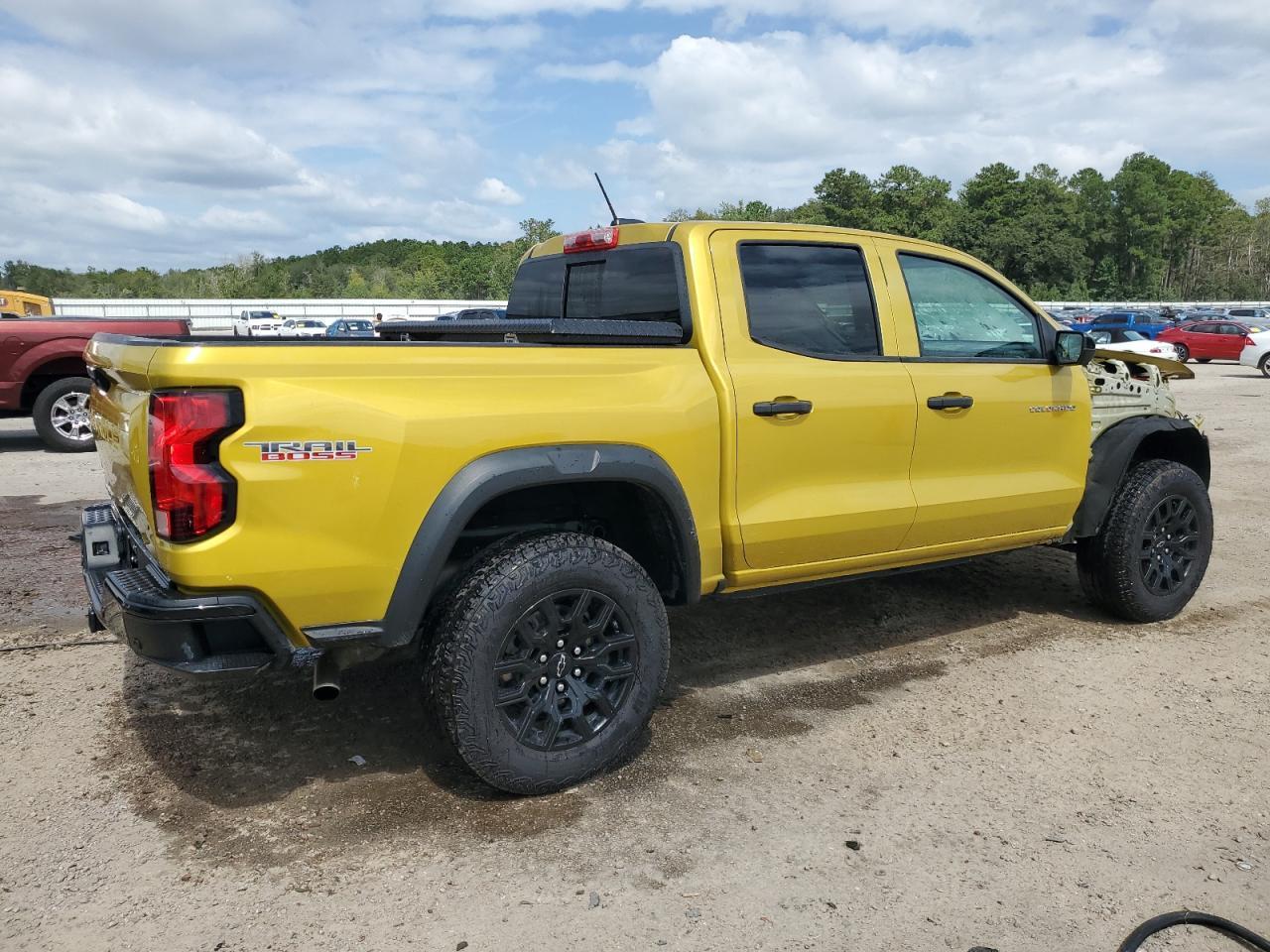 Lot #2881345491 2023 CHEVROLET COLORADO T