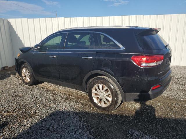 VIN 5XYPG4A31JG392881 2018 KIA Sorento, LX no.2