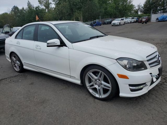 VIN WDDGF4HB5DR269418 2013 Mercedes-Benz C-Class, 250 no.4