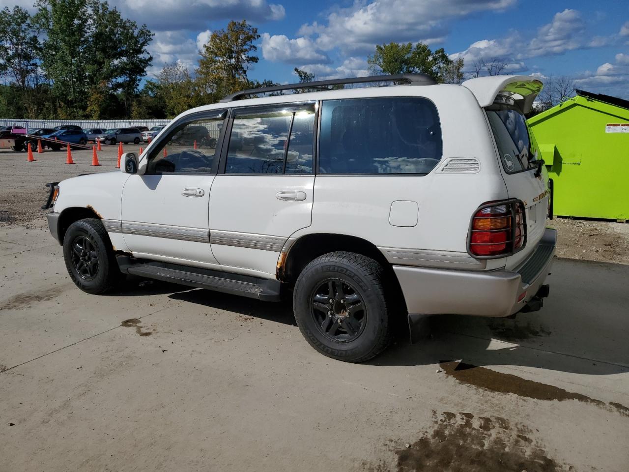 Lot #2972243486 1999 TOYOTA LAND CRUIS