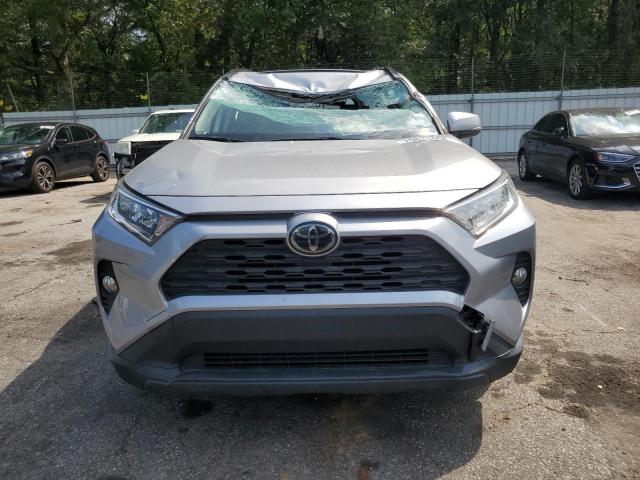 2020 TOYOTA RAV4 XLE - JTMW1RFV2LD052290