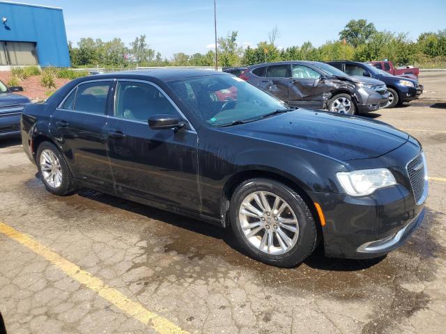 VIN 2C3CCAAG1FH828508 2015 Chrysler 300, Limited no.4