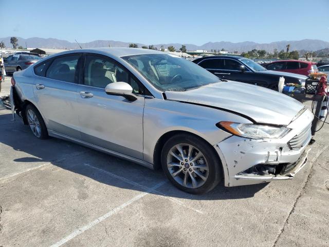 VIN 3FA6P0LU2HR254945 2017 Ford Fusion, Se Hybrid no.4