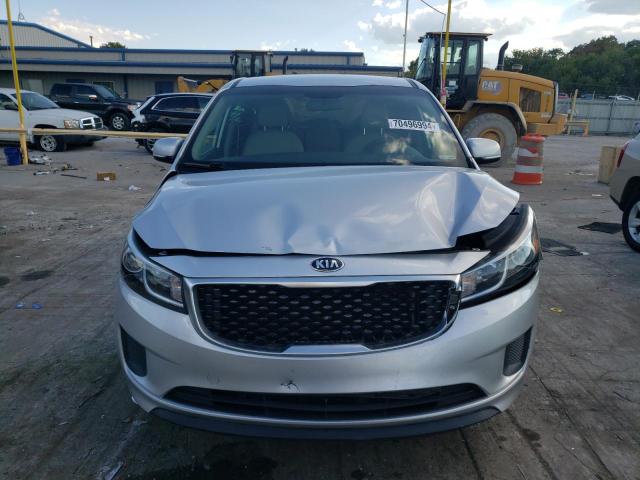 VIN KNDMB5C13H6232808 2017 KIA Sedona, LX no.5