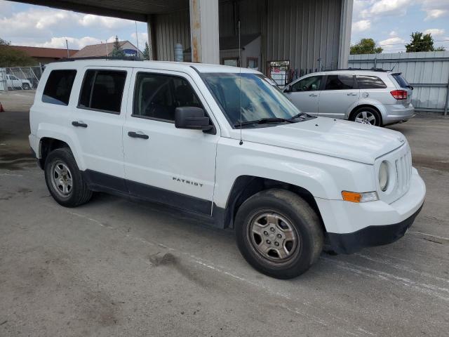 VIN 1C4NJPBB4ED547184 2014 Jeep Patriot, Sport no.4