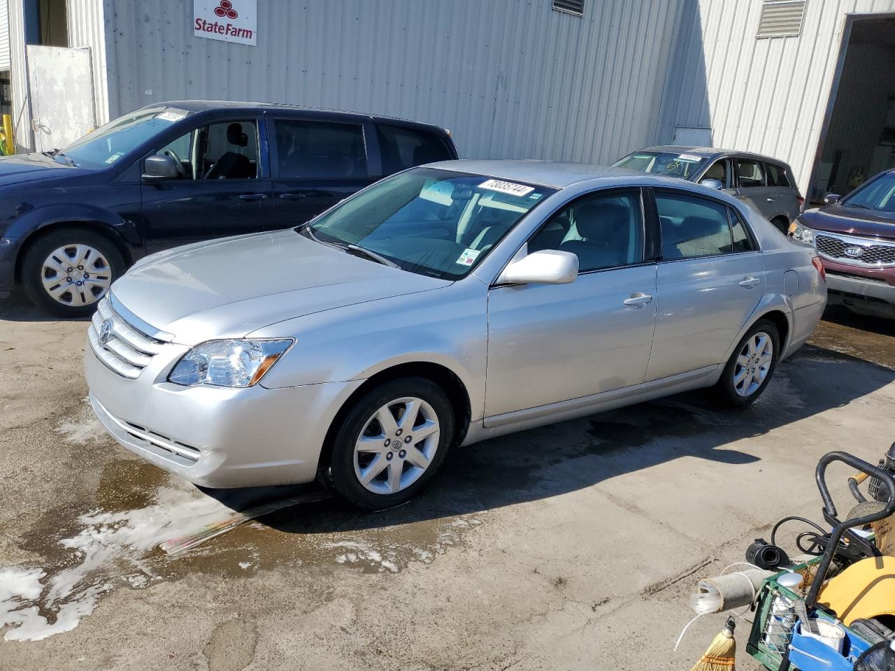 Lot #2869739078 2006 TOYOTA AVALON XL