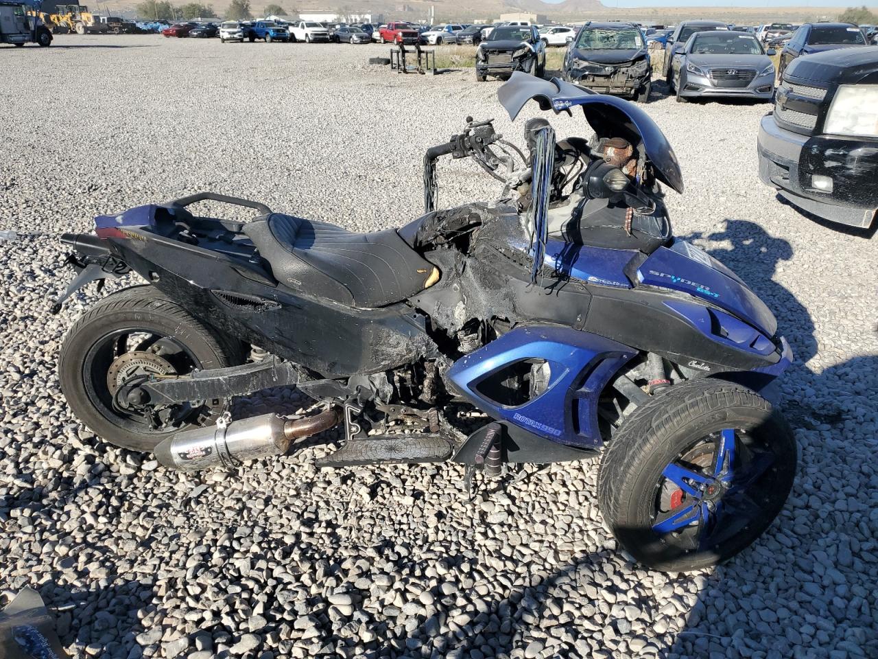 Can-Am Spyder 2008 Two Tone