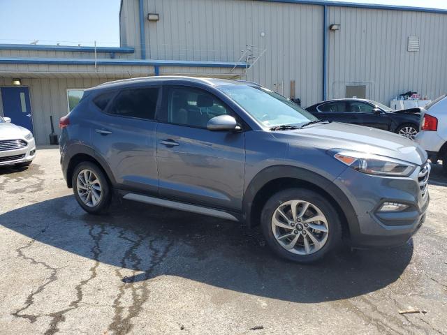 VIN KM8J33A47HU432017 2017 Hyundai Tucson, Limited no.4