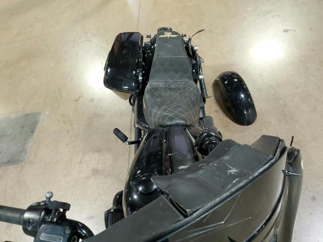 2022 HARLEY-DAVIDSON FLHXST - 1HD1ABL16NB670695