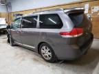 TOYOTA SIENNA LE photo